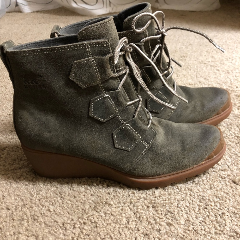 Sorel wedge booties